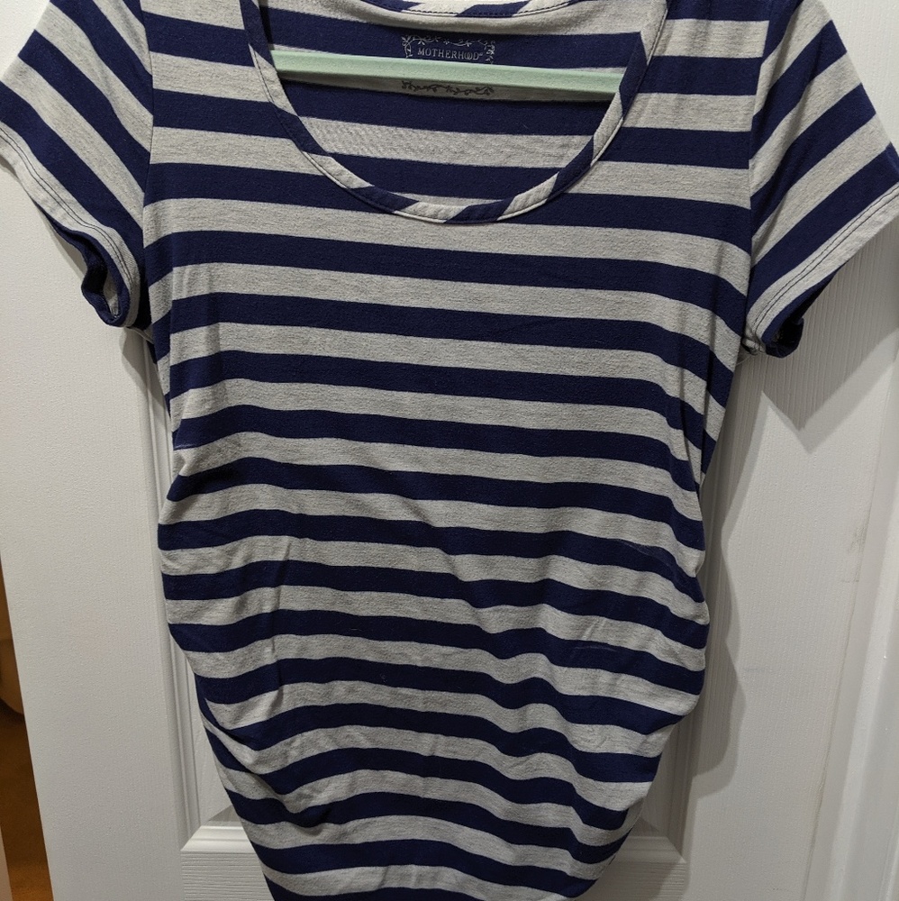 Maternity short sleeve top